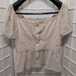 Floral top with Tag